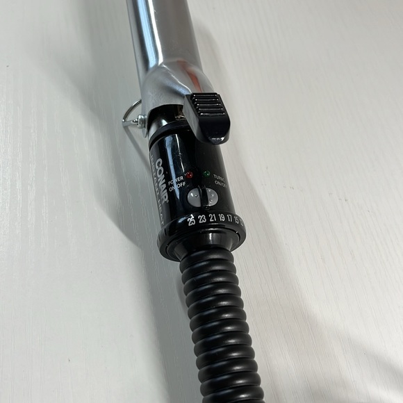 Excellent condition Conair instant heat curling iron - Picture 4 of 6